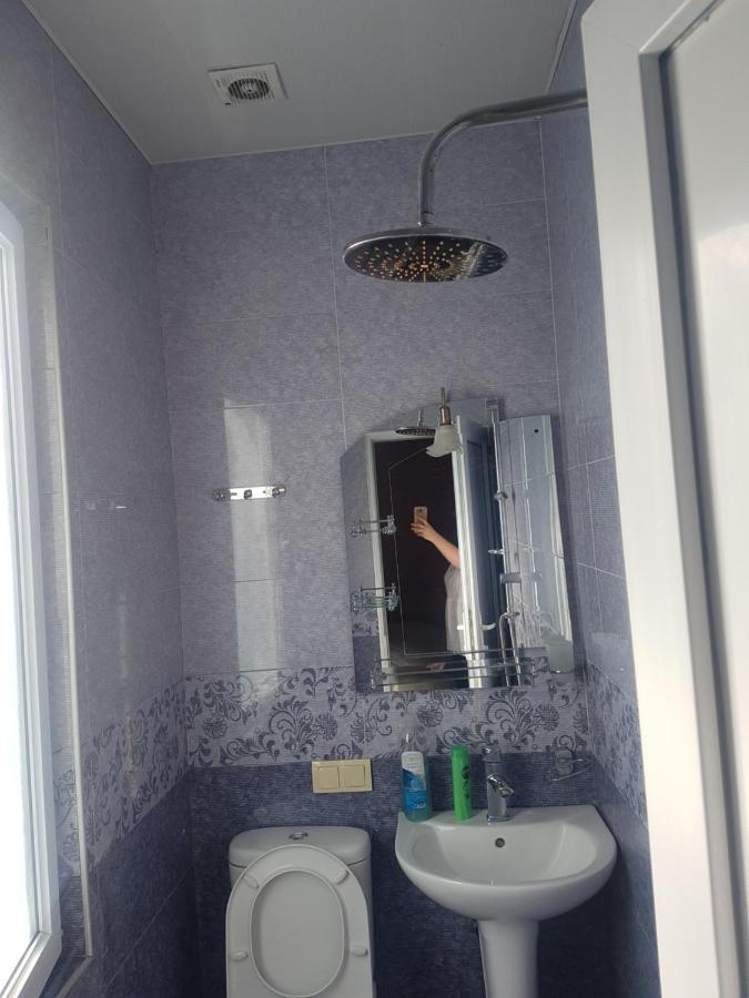 Guest House 2 Floor Batoemi Buitenkant foto