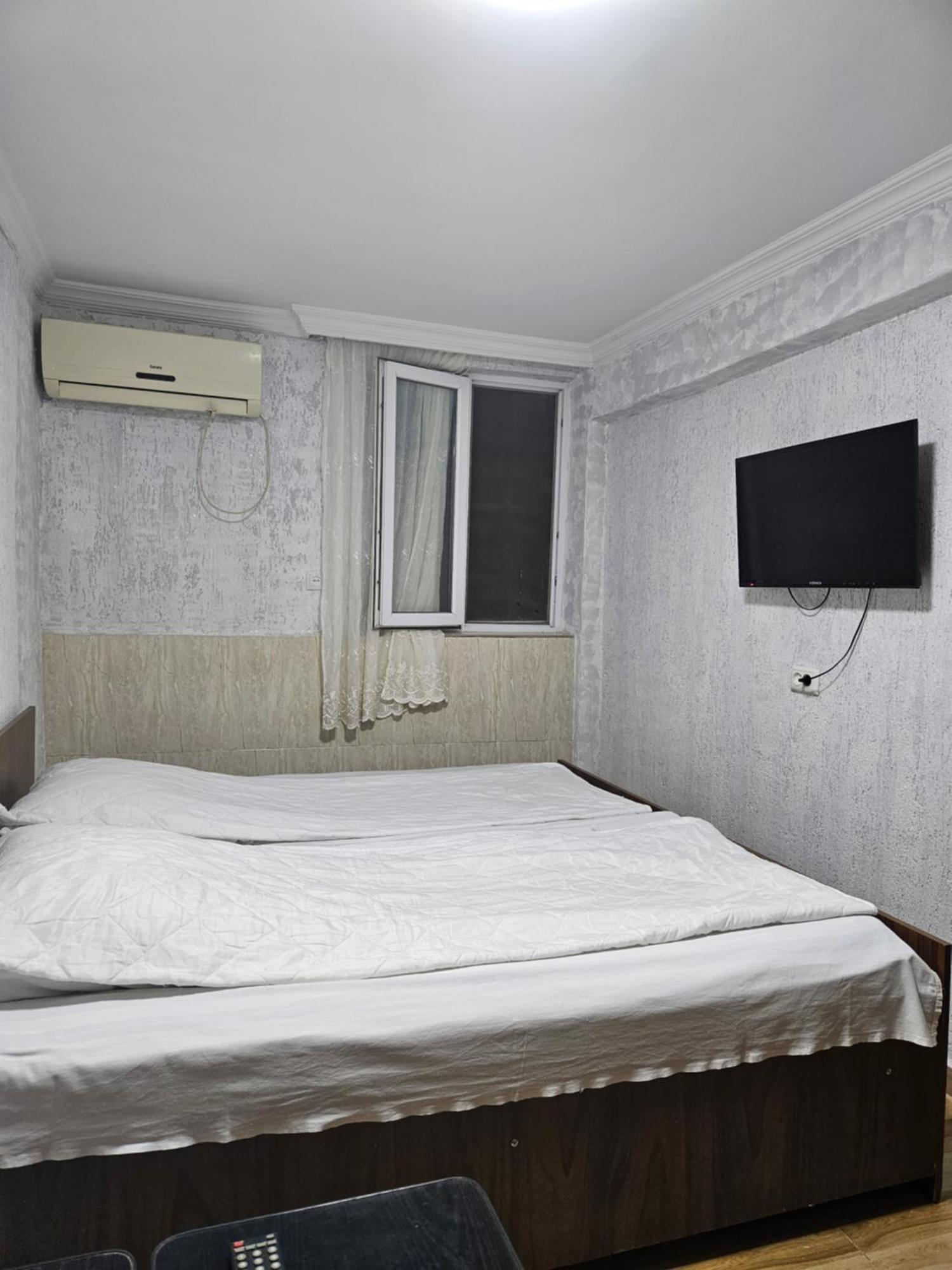 Guest House 2 Floor Batoemi Buitenkant foto