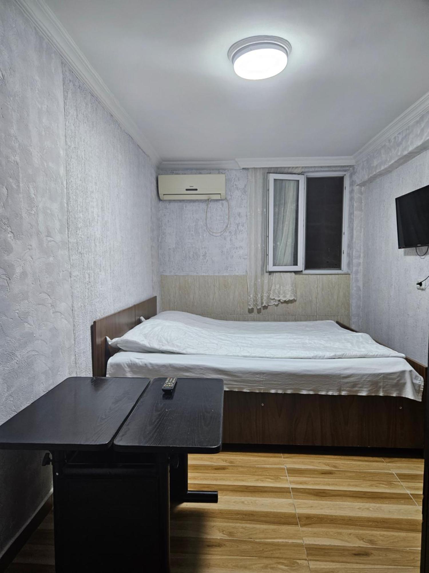 Guest House 2 Floor Batoemi Buitenkant foto