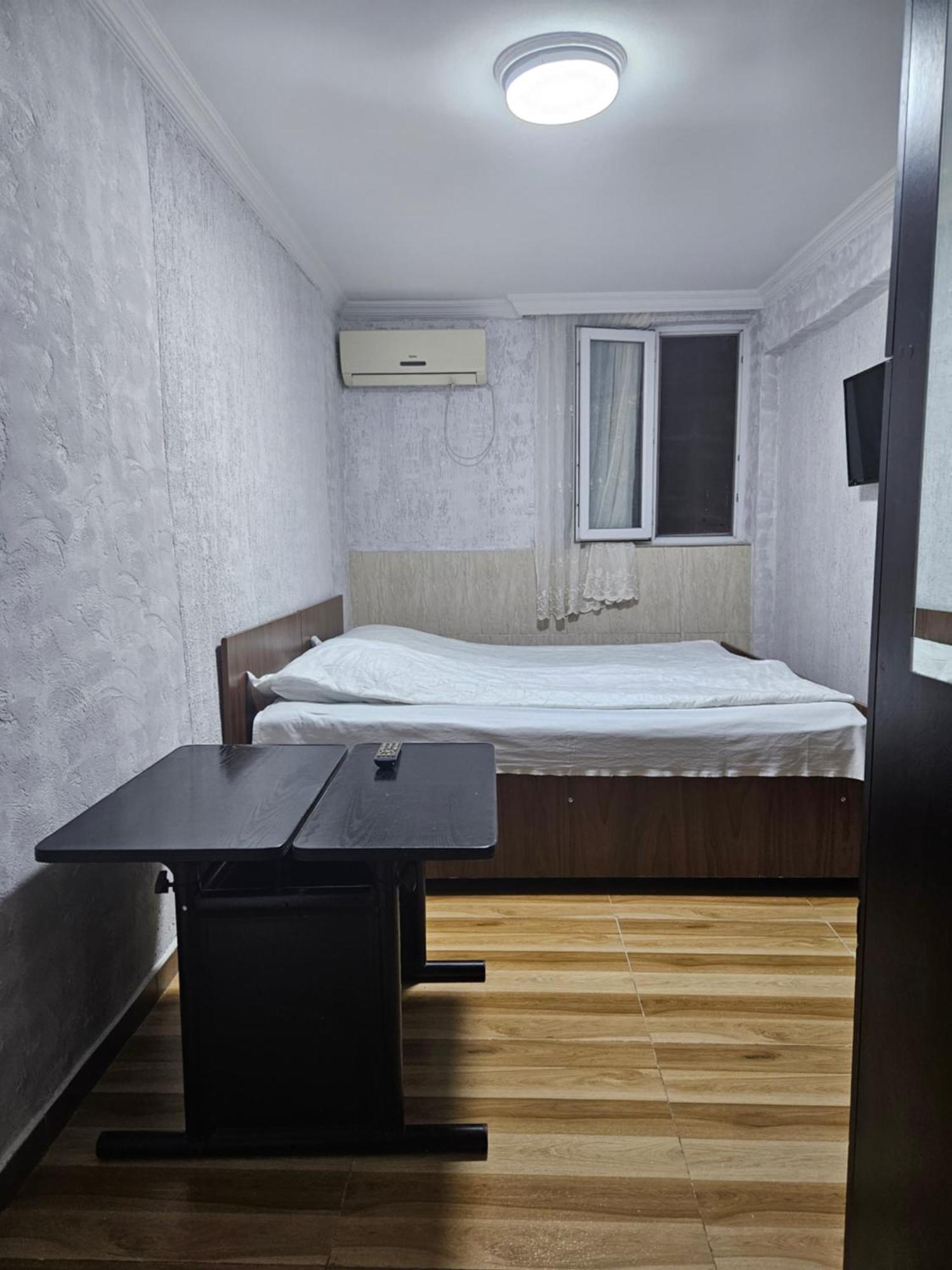 Guest House 2 Floor Batoemi Buitenkant foto